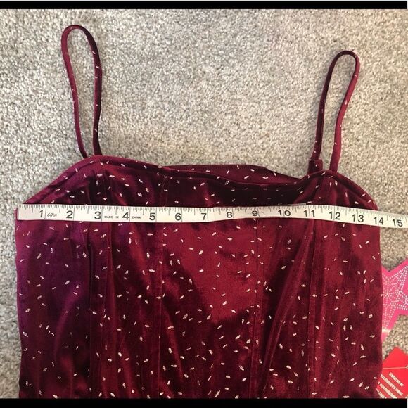 NWT SPEECHLESS Wine Red Sparkly Spaghetti Strap Jumpsuit Size Medium - Picture 11 of 14